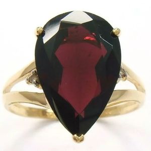 10k Yellow Gold Natural Red Garnet & Diamond Ring